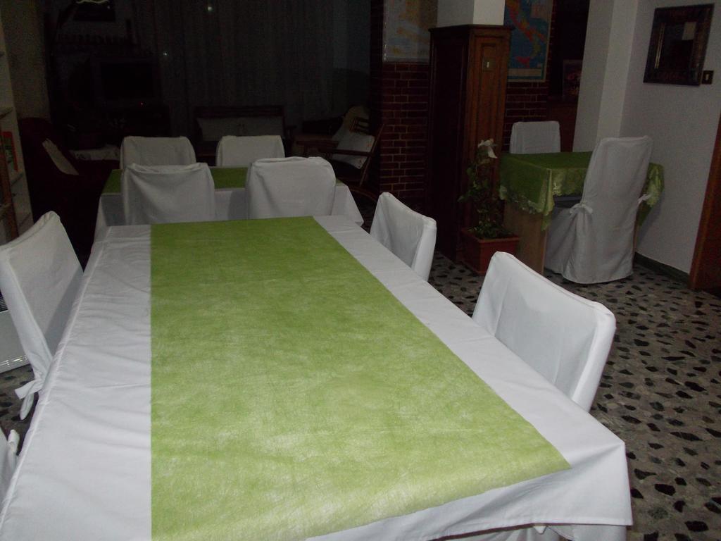 Big Brother Bed & Rooms Treviso Quarto foto