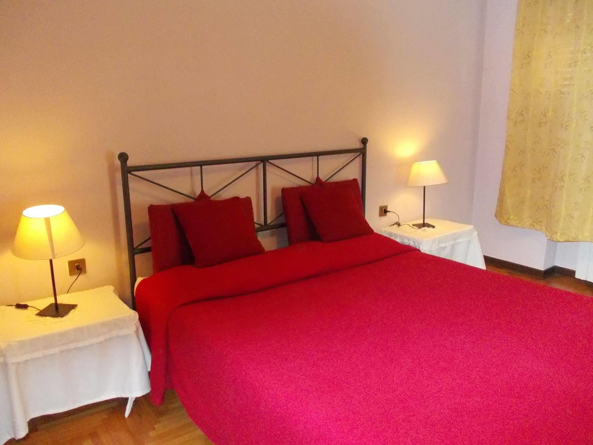 Big Brother Bed & Rooms Treviso Exterior foto