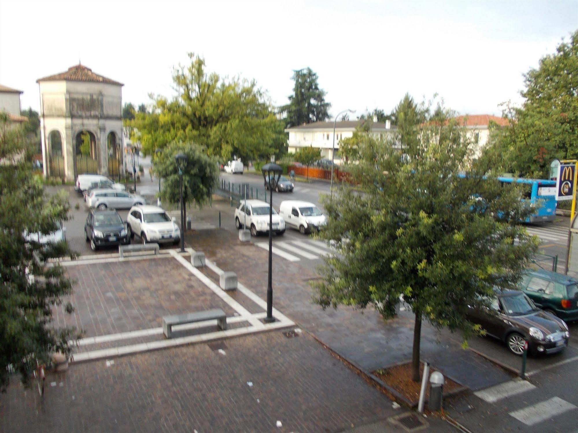 Big Brother Bed & Rooms Treviso Exterior foto